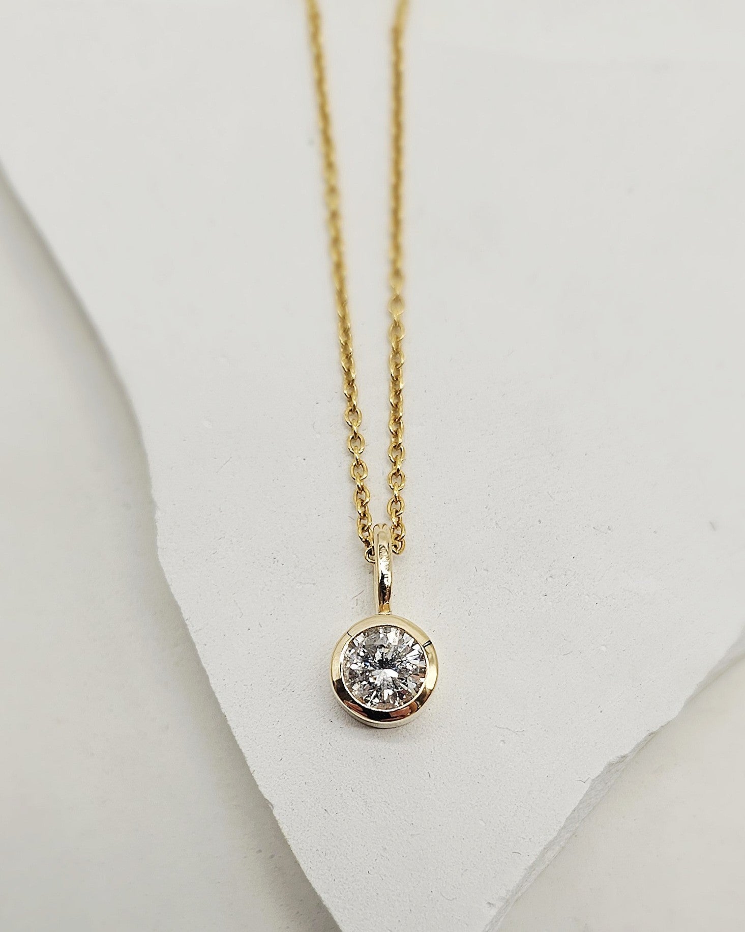 A Lovely Pendant for a Lovely Lady