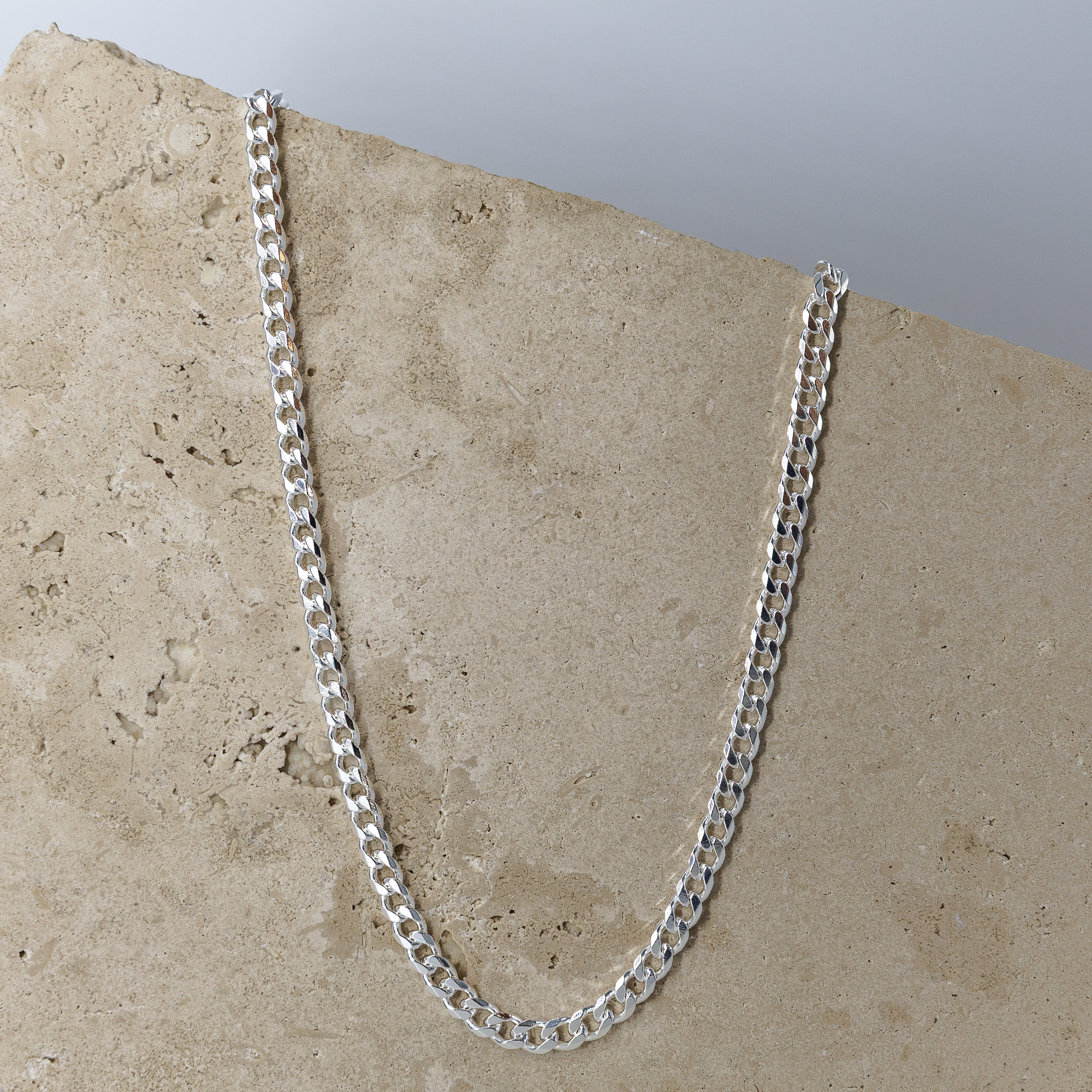 Bevel Dia Cut Curb Chain