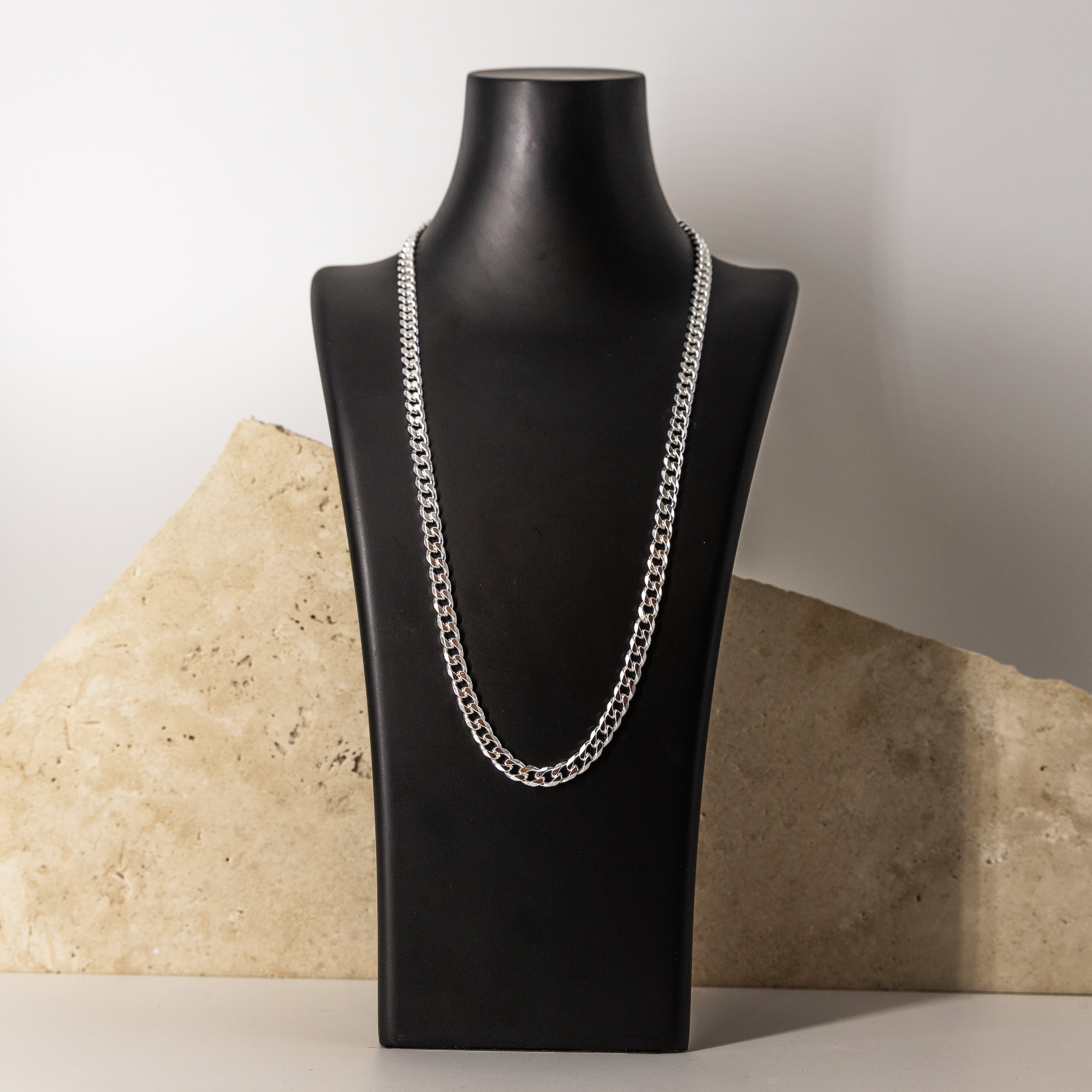 Bevel Dia Cut Curb Chain