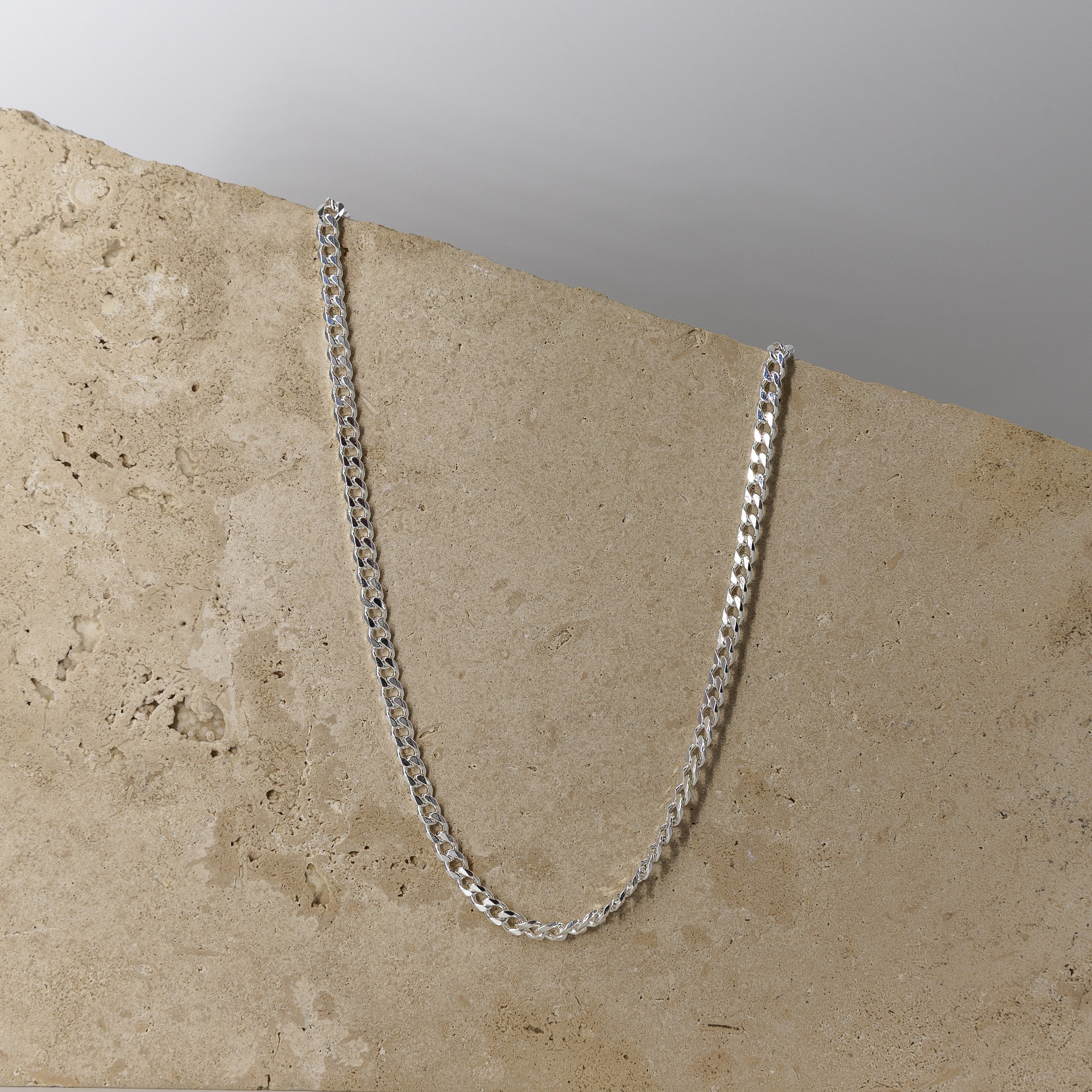 Bevel Dia Cut Curb Chain 55cm