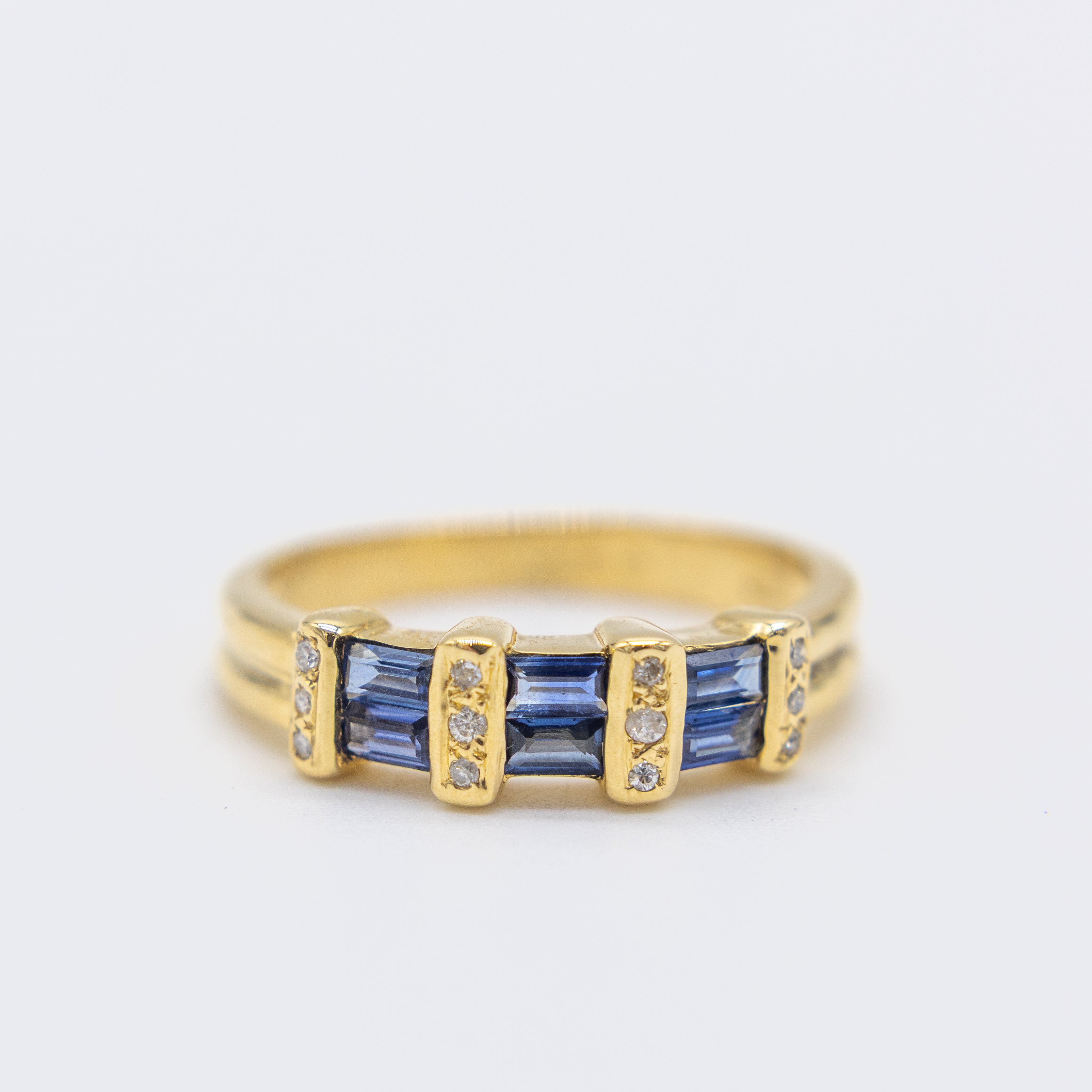 9ct Yellow Gold Sapphire Ring