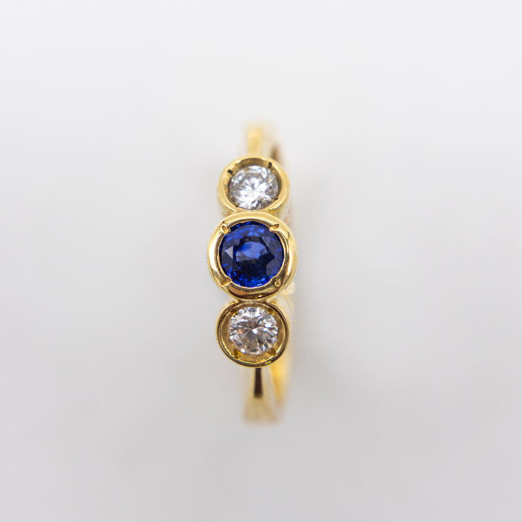 18ct Yellow Gold Sapphire and Diamond Ring