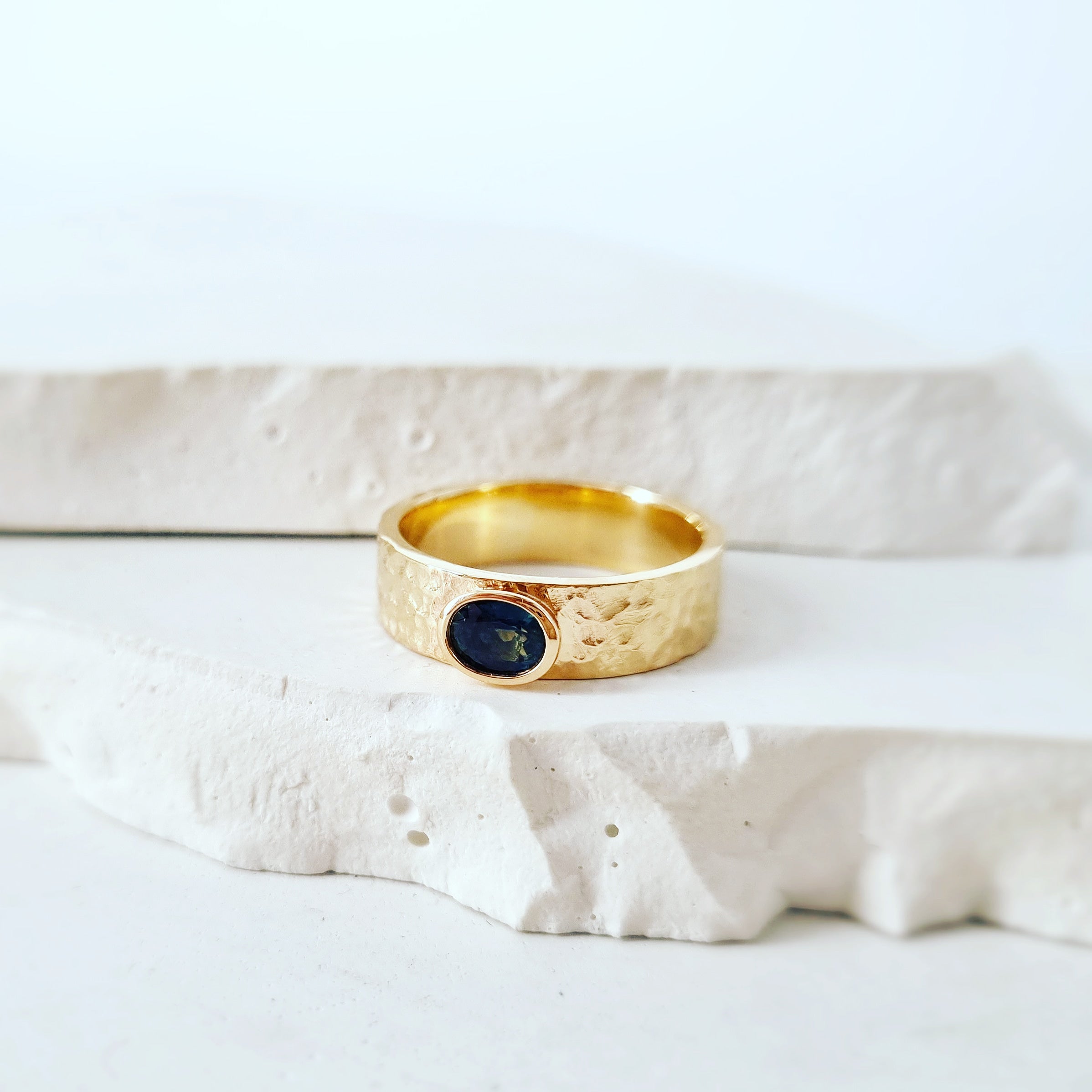 Ocean's Gaze: Sapphire Ring