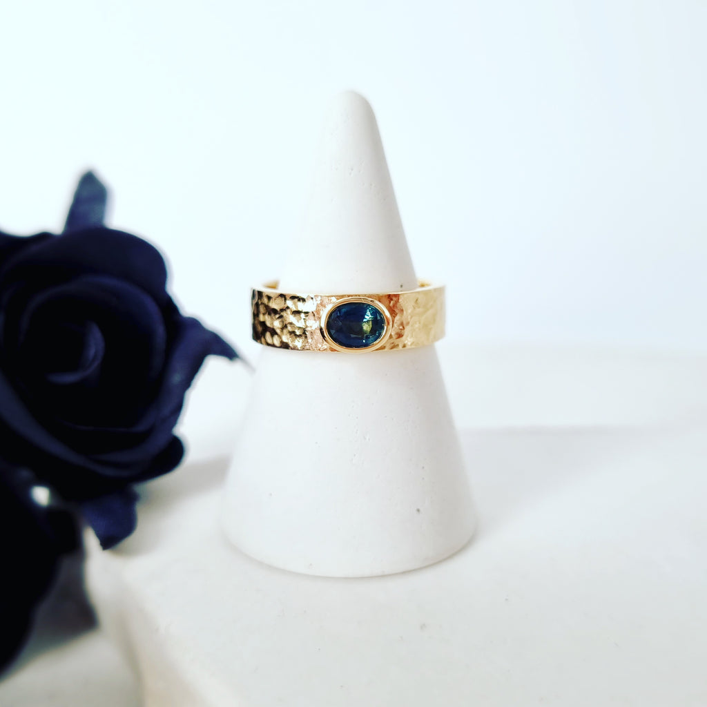 Ocean's Gaze: Sapphire Ring