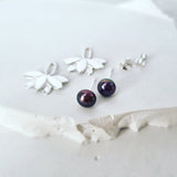 Black Pearl Stud with Layered Leaf Piece