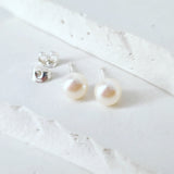 White Pearl Stud with Layered Leaf Piece