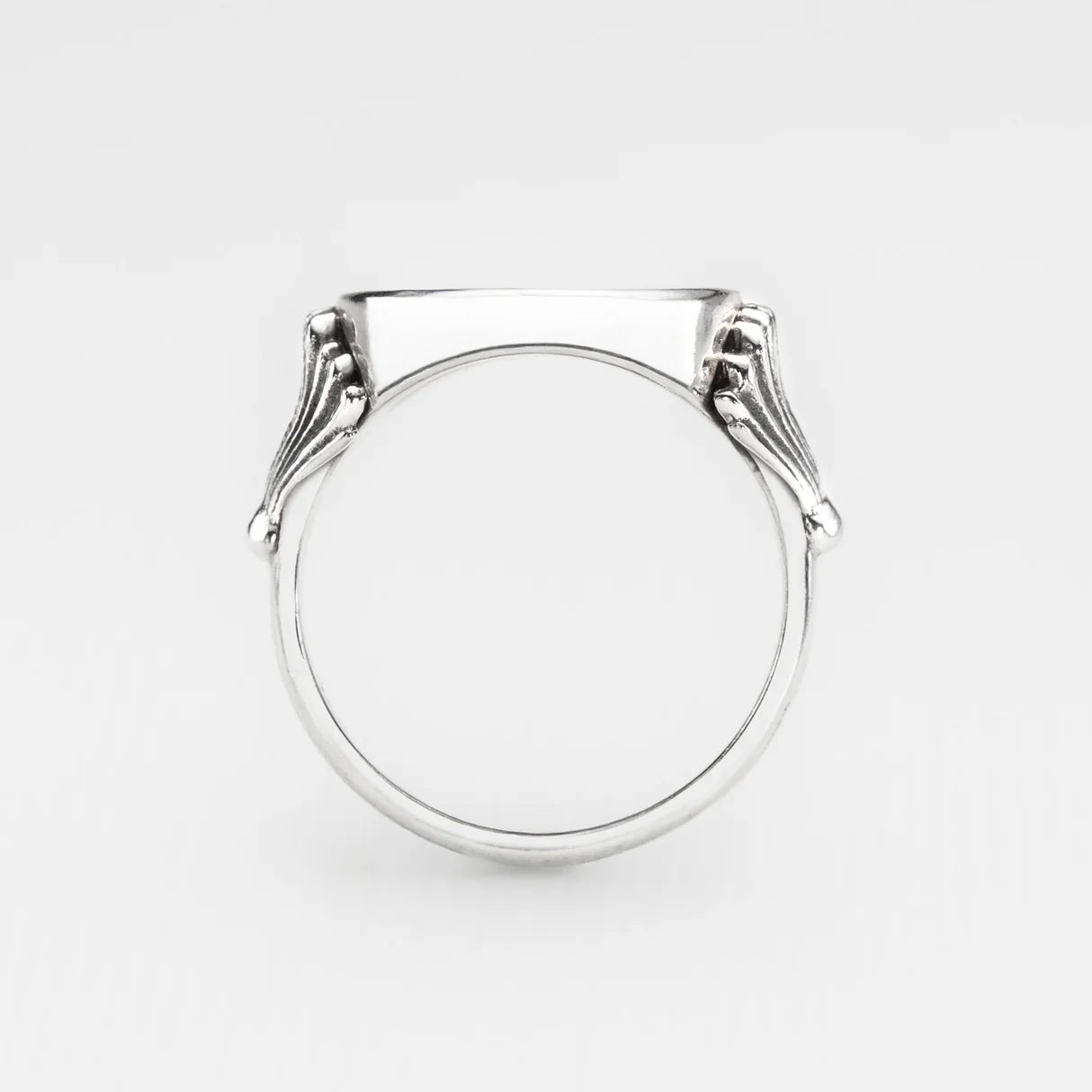 Pīwakawaka Pounamu Ring