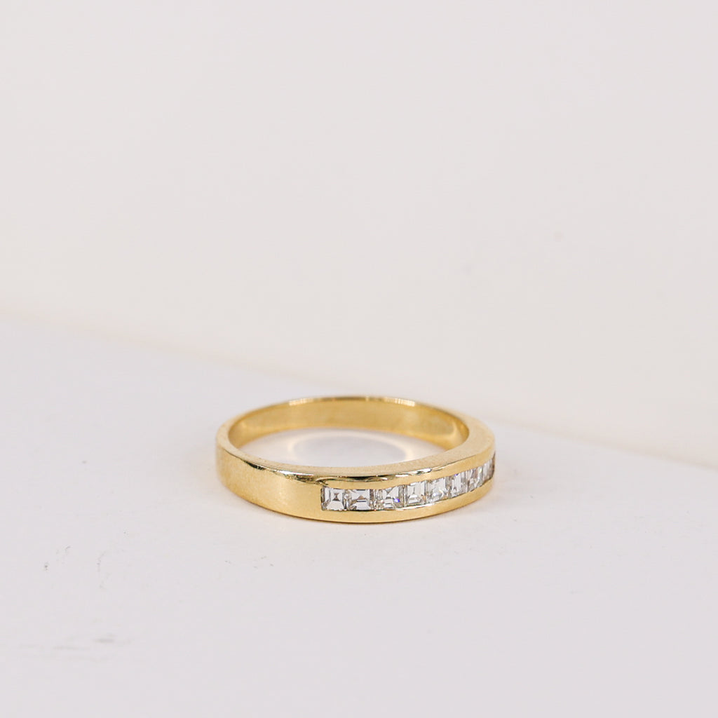 18ct Yellow Gold Princess-Cut Diamond Band