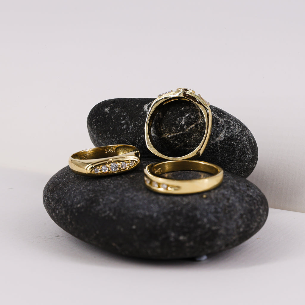 18ct Gold Vintage-Inspired Bezel Diamond 18ct Gold Ring