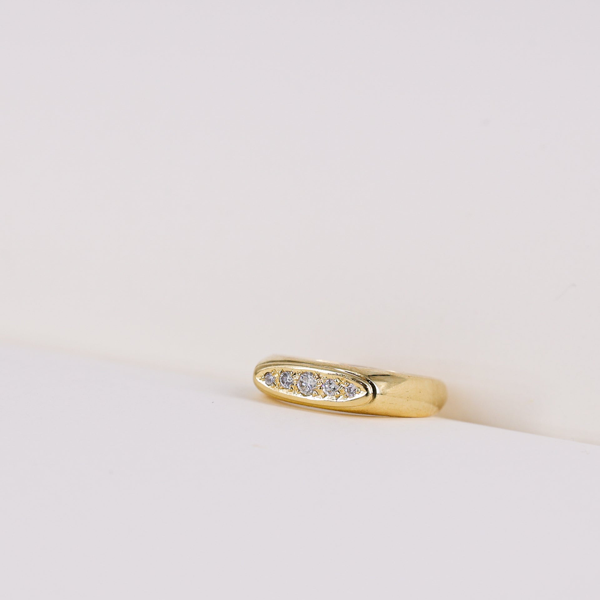 18ct Gold Band with Diamond Accent