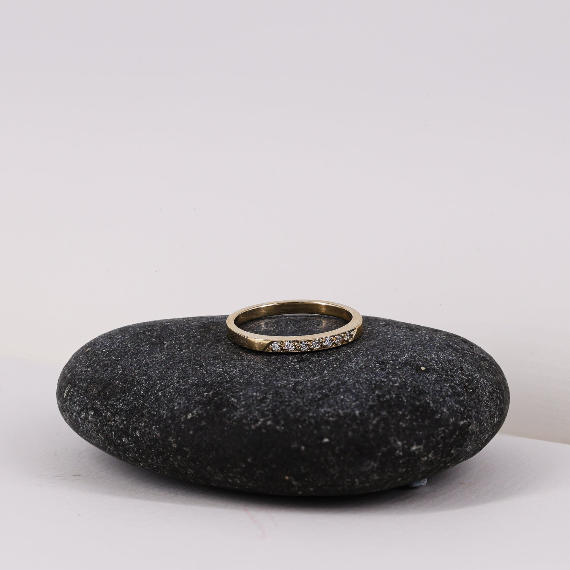 9ct Gold Classic Diamond Band