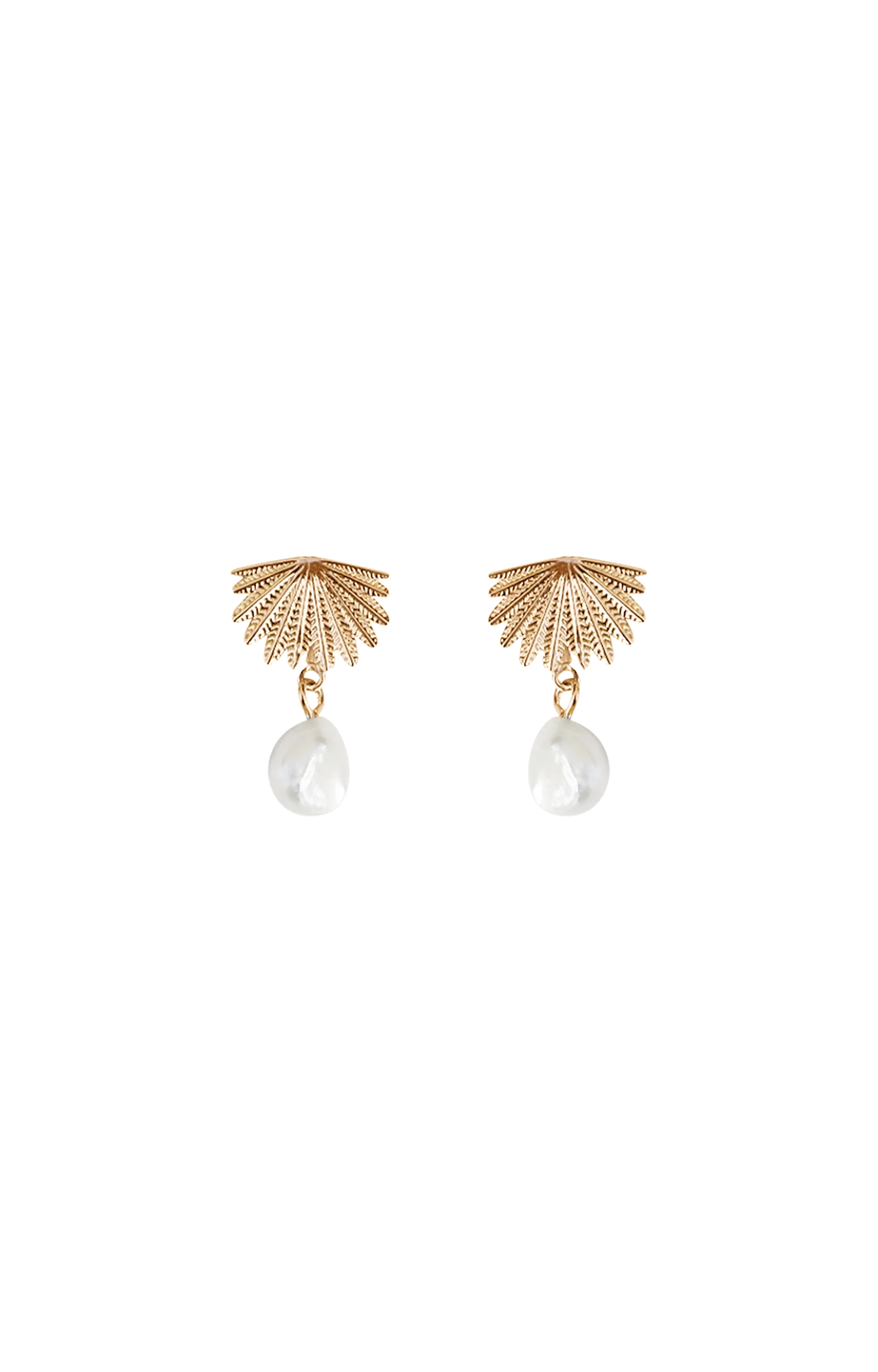 Fan Tail Pearl Studs