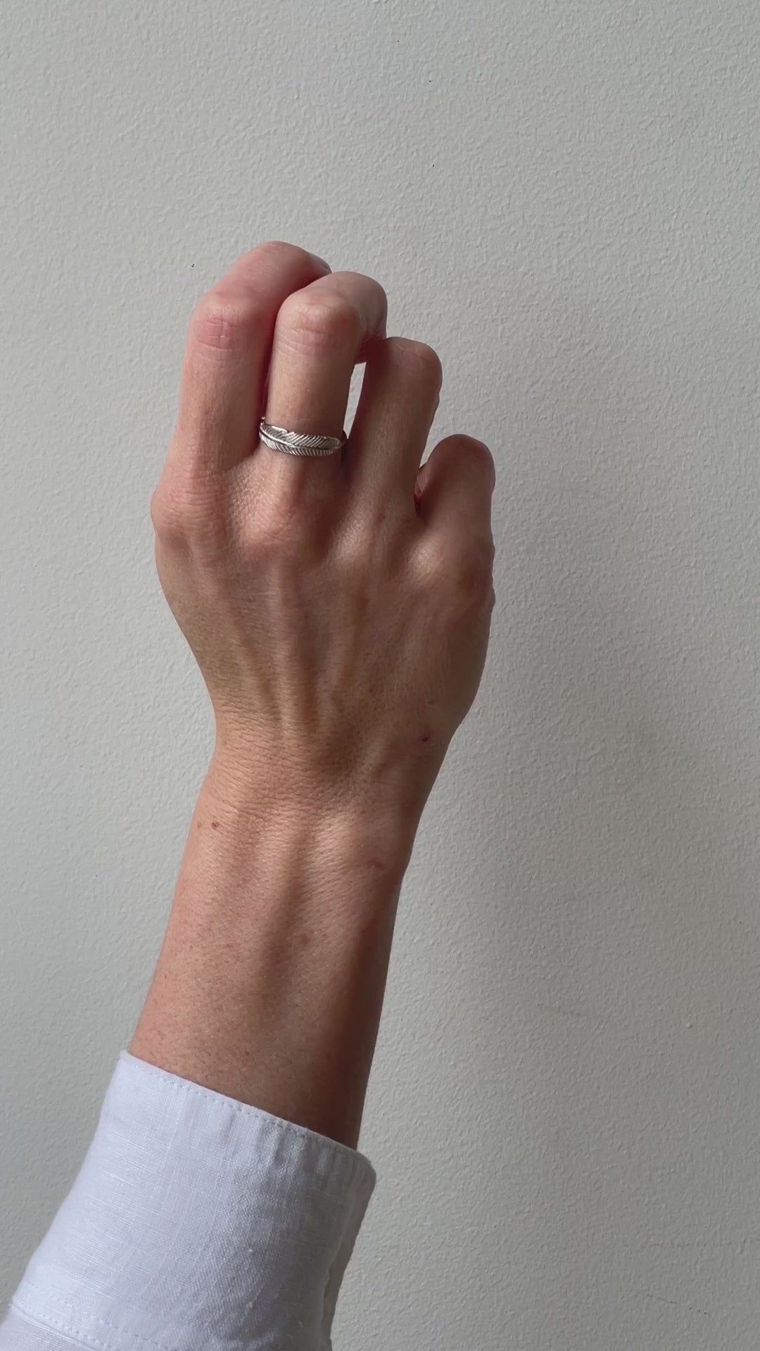 Miromiro Feather Ring