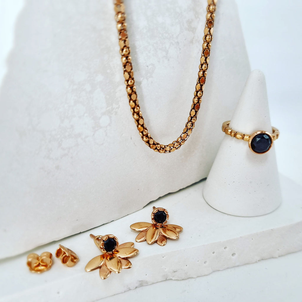 Two Looks, Twice the Allure: Black Diamond Leaf Earrings