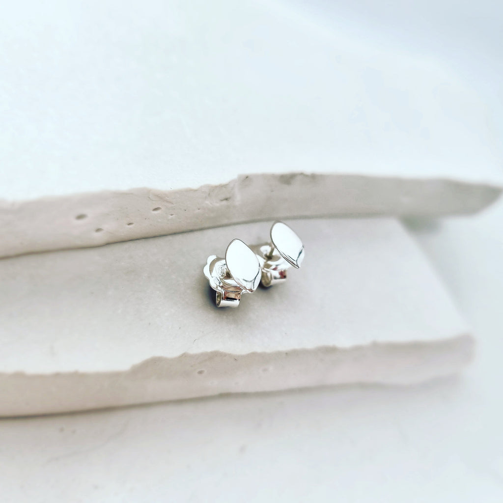 Two Looks, Twice the Fun: Layered Leaf Earring