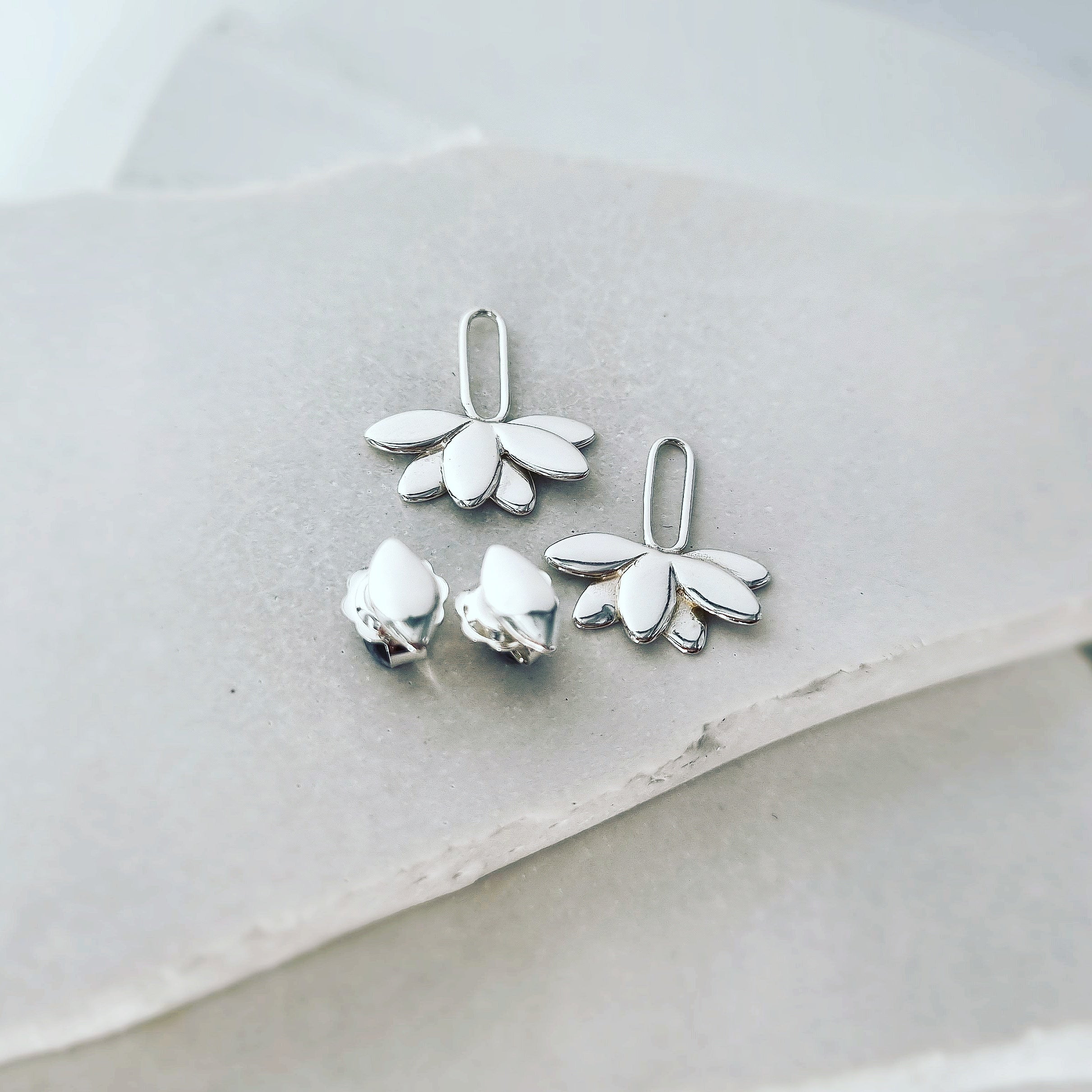 Two Looks, Twice the Fun: Layered Leaf Earring