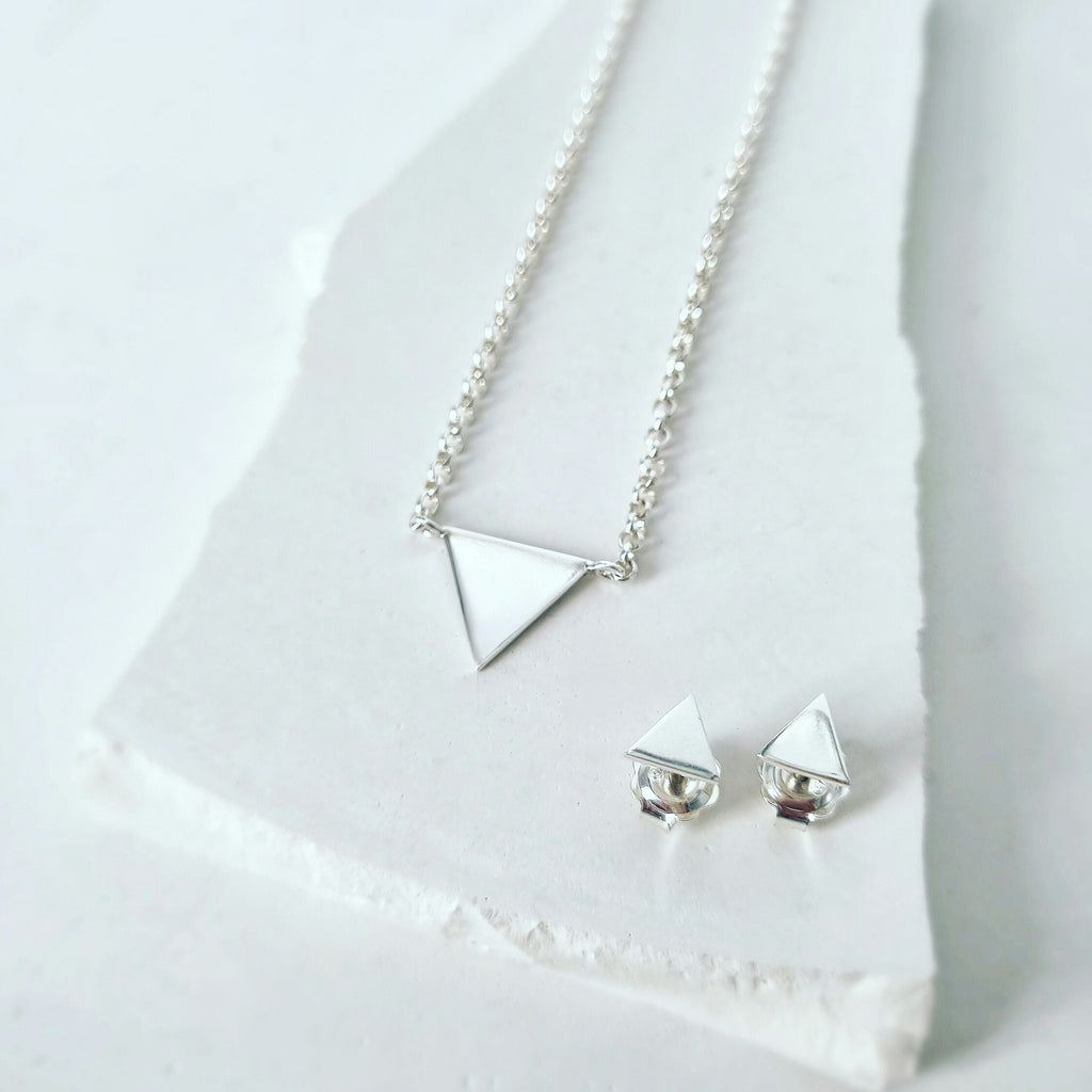 Triangle studs