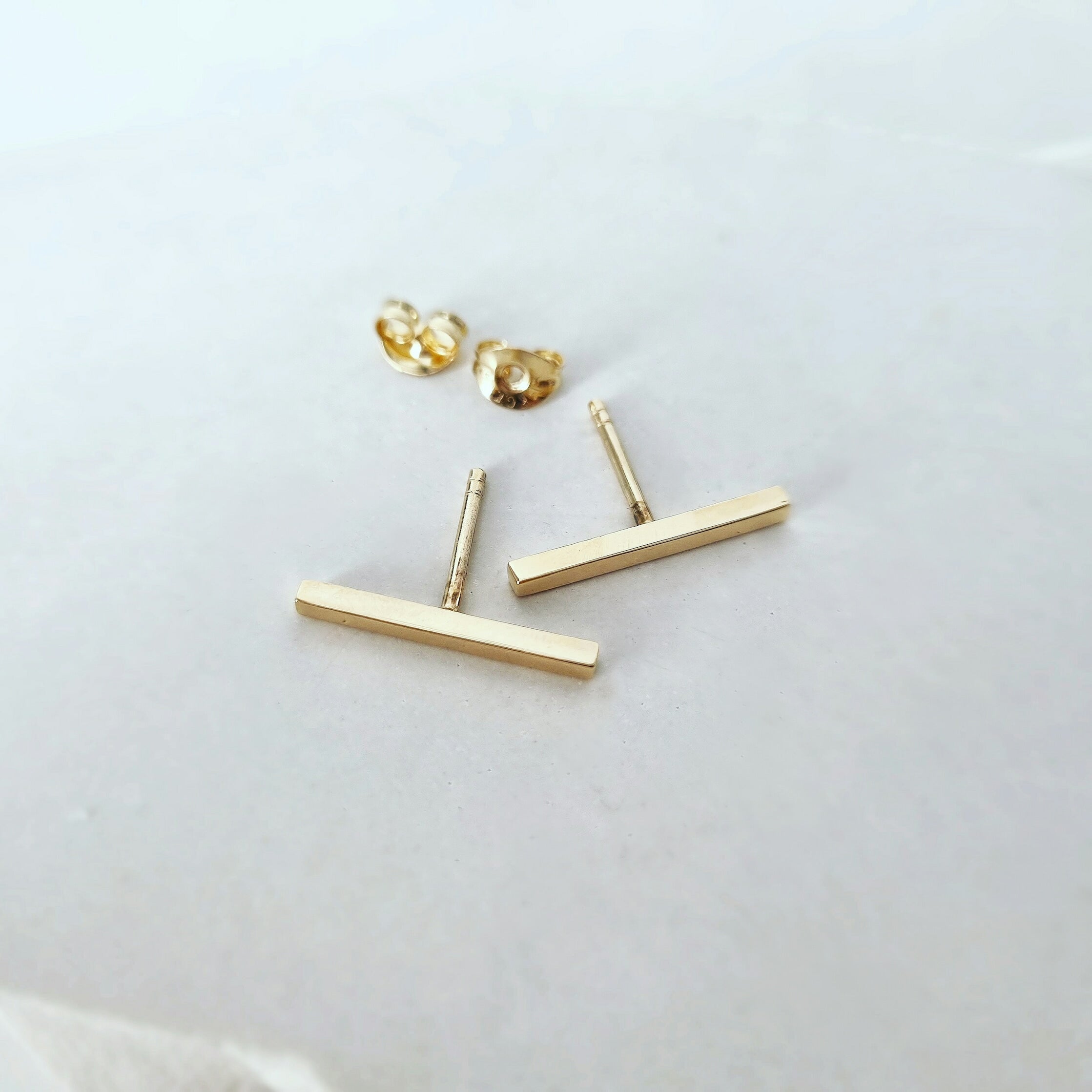 Bar Studs in 9ct Yellow
