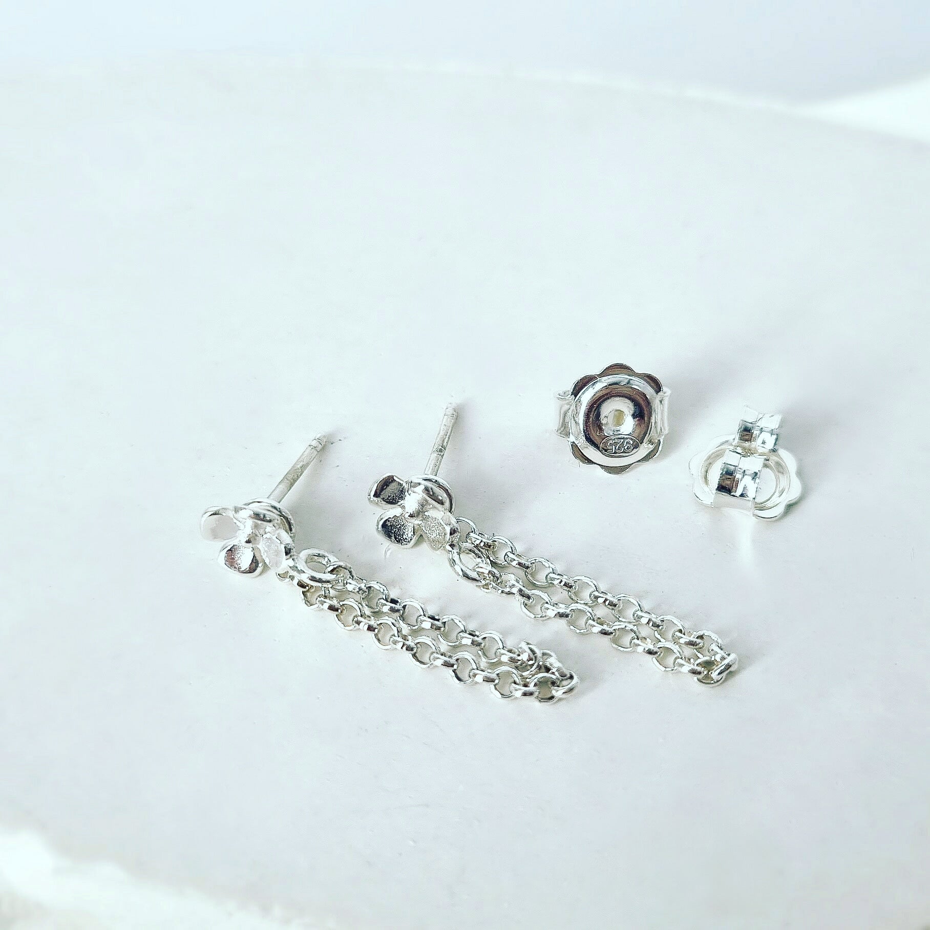 Flur Earrings with Chain